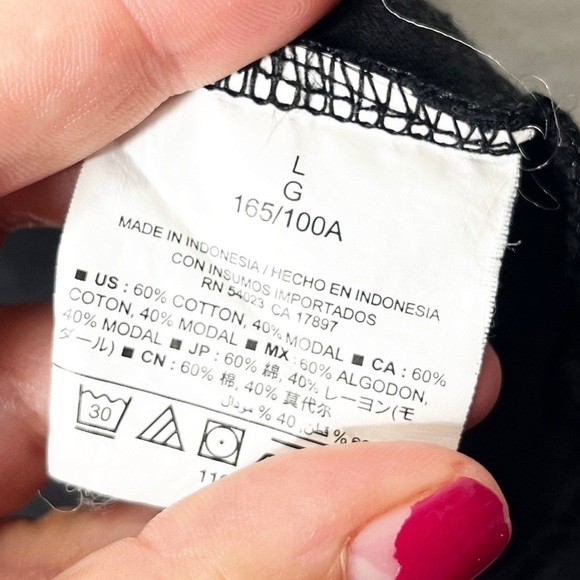 Old Navy Relaxed Graphic This Is Paradise Tank Top - Picture 7 of 7